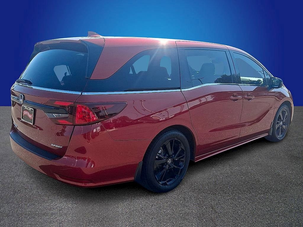 Used 2024 Honda Odyssey Sport image 4
