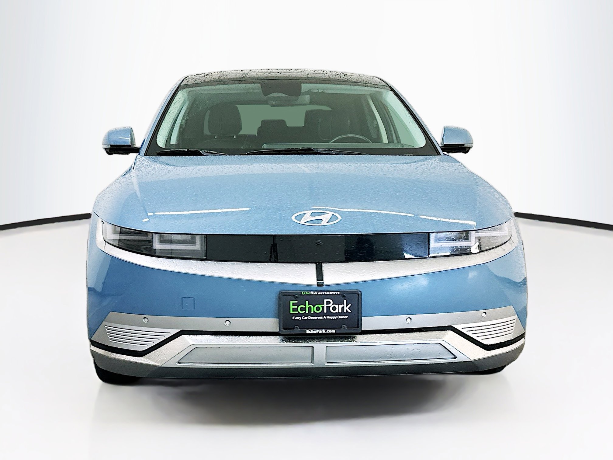 Used 2024 Hyundai Ioniq 5 Limited AWD/4WD image 2