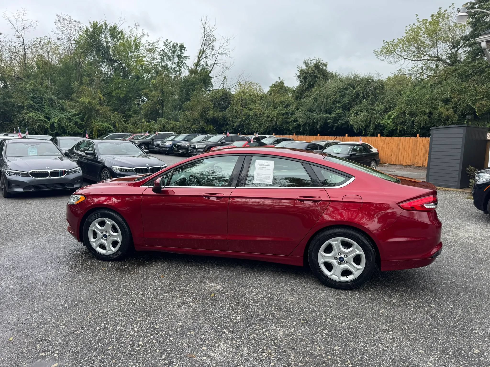 Used 2018 Ford Fusion SE FWD image 8