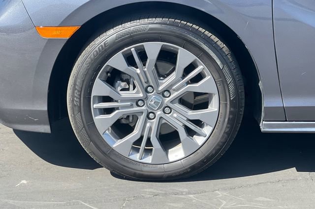 Used 2025 Honda Odyssey Touring image 35