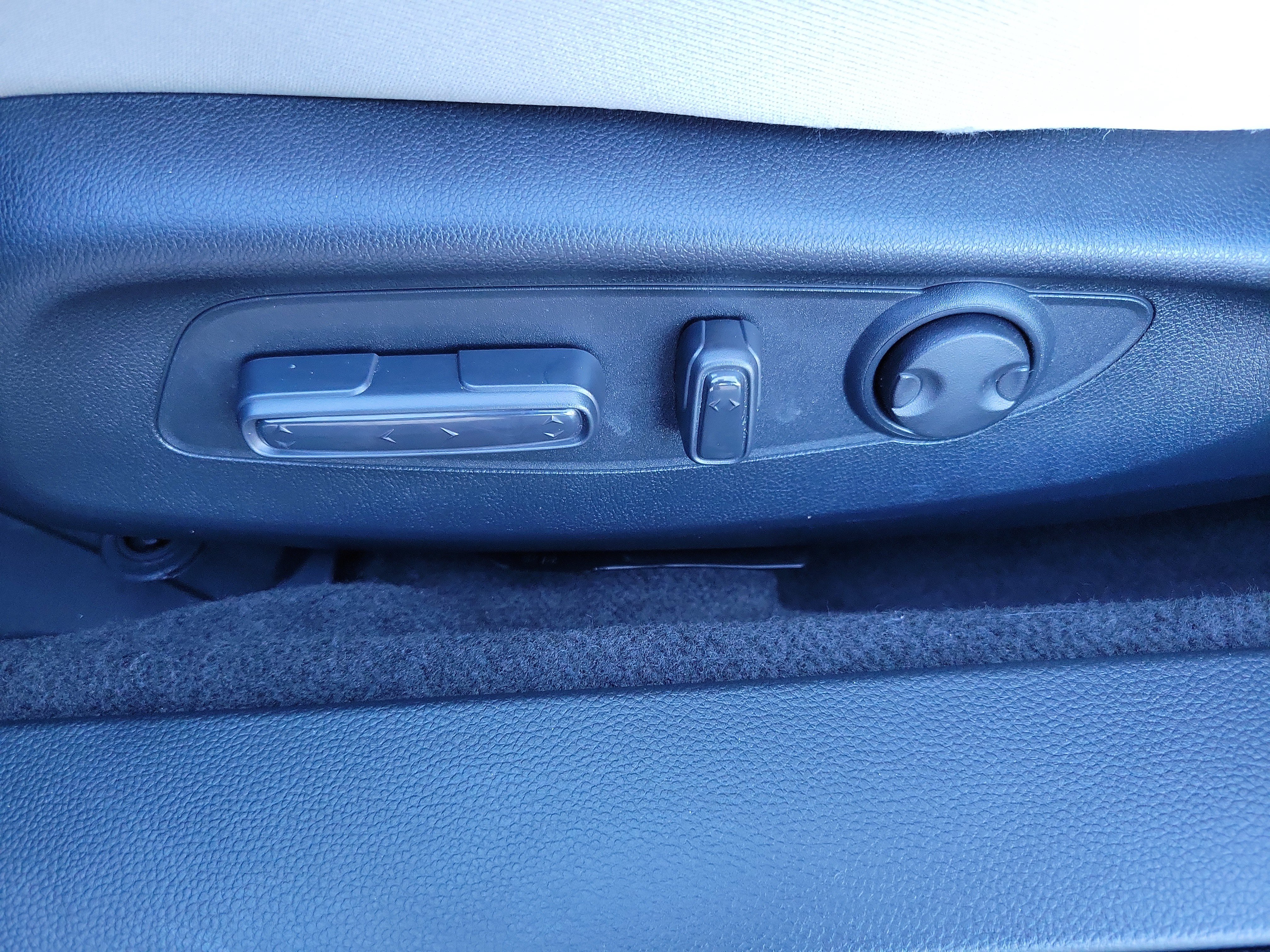 Certified 2024 Honda Accord EX image 22