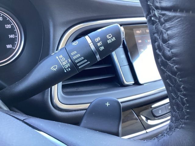 Used 2023 Buick Enclave Essence w/ Experience Buick Package image 33