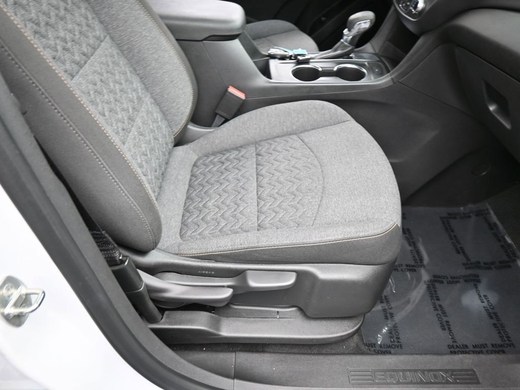 Used 2023 Chevrolet Equinox LT image 47