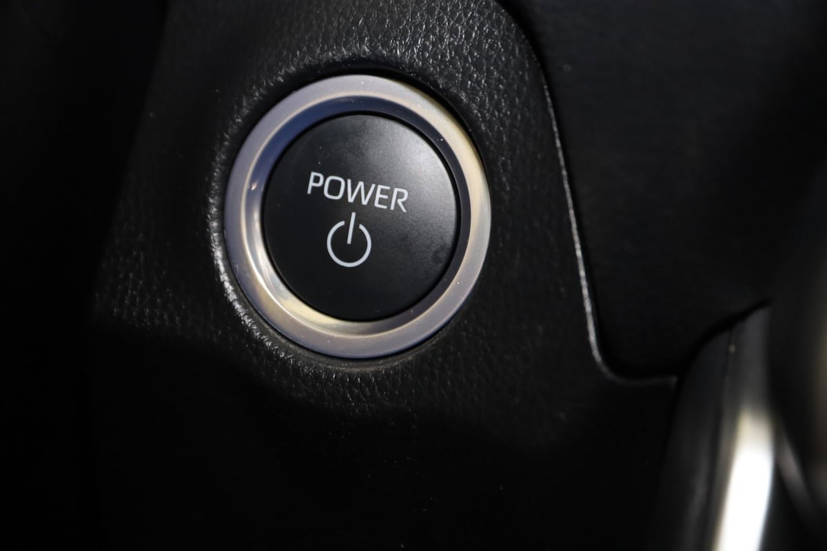 Used 2023 Toyota RAV4 SE w/ Weather & Moonroof Package AWD/4WD image 29