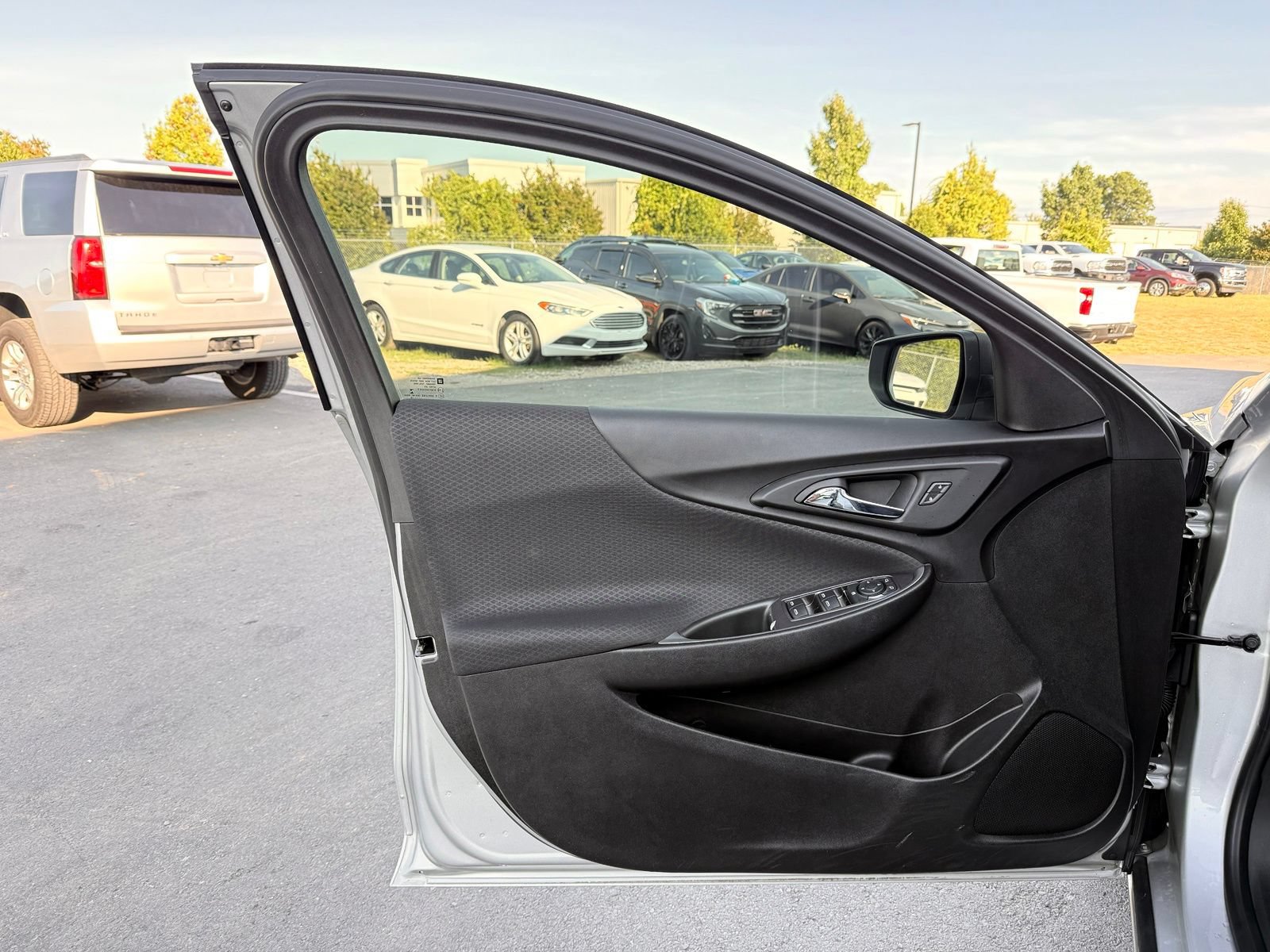 Used 2019 Chevrolet Malibu LS FWD image 14
