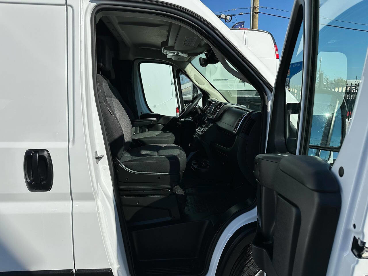 Used 2024 RAM ProMaster 2500 w/ Quick Order Package 22G SLT image 14