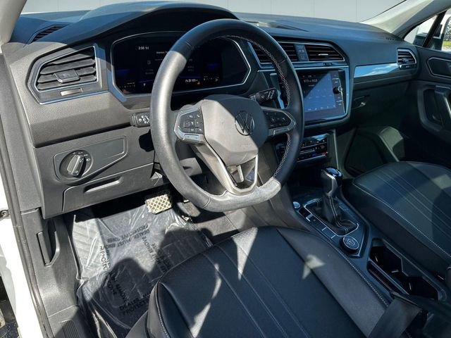 Used 2022 Volkswagen Tiguan SE image 9