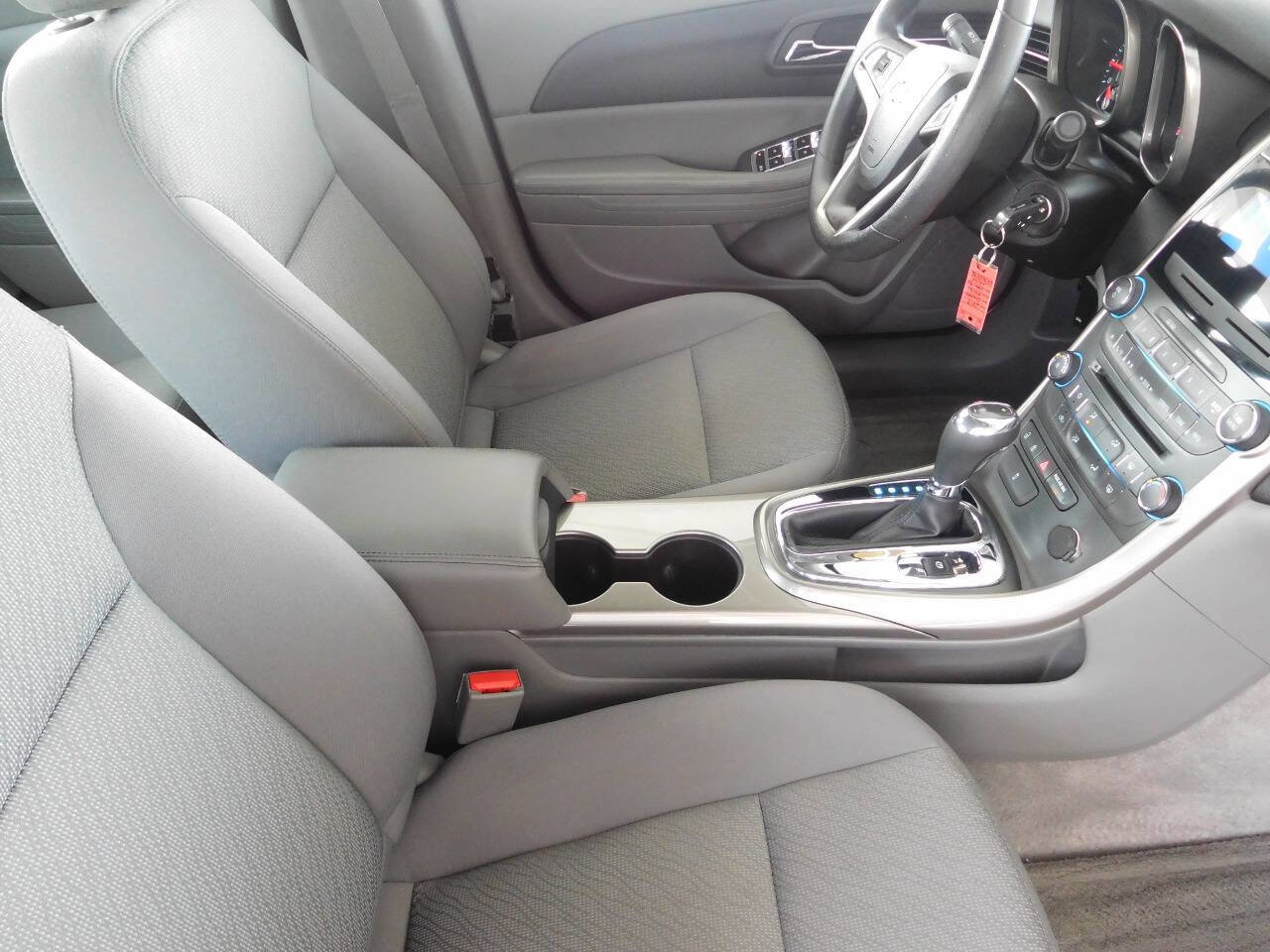 Used 2013 Chevrolet Malibu LS image 17