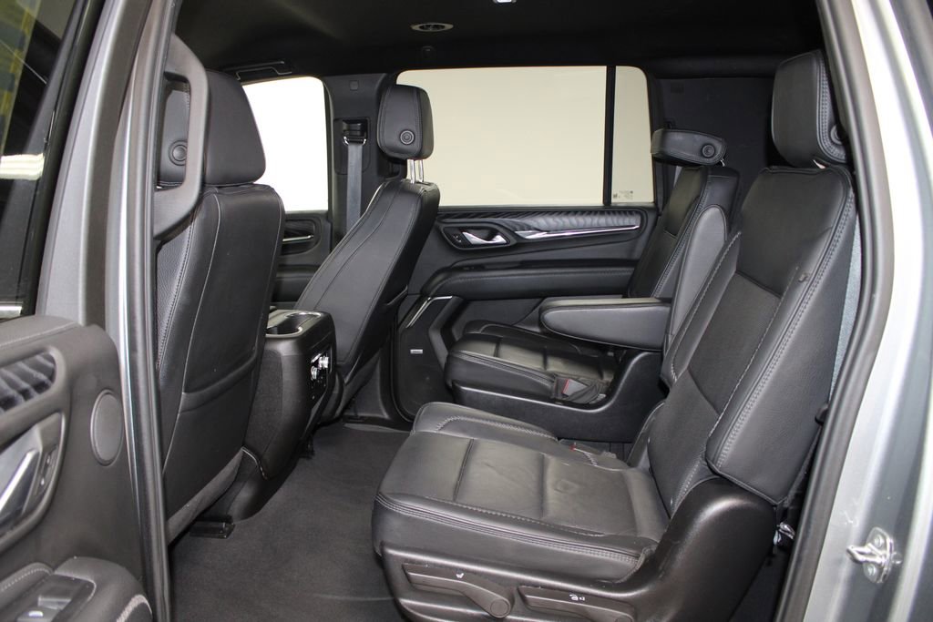Used 2024 GMC Yukon XL Denali RWD image 27
