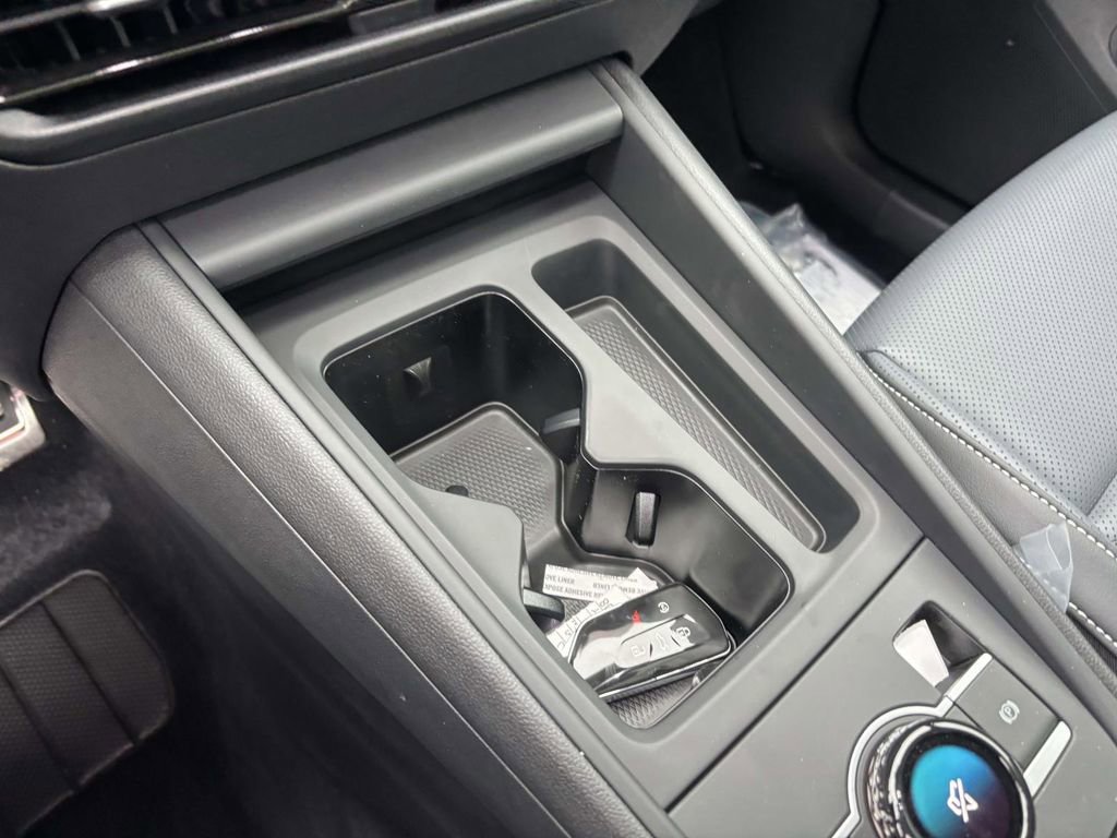 New 2026 Volkswagen Tiguan SE R-Line image 23