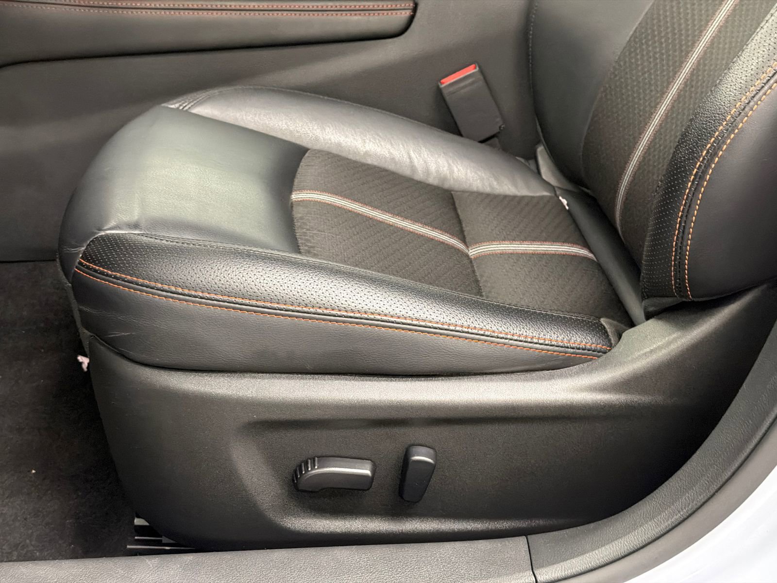 Used 2023 Nissan Altima 2.5 SR FWD image 13