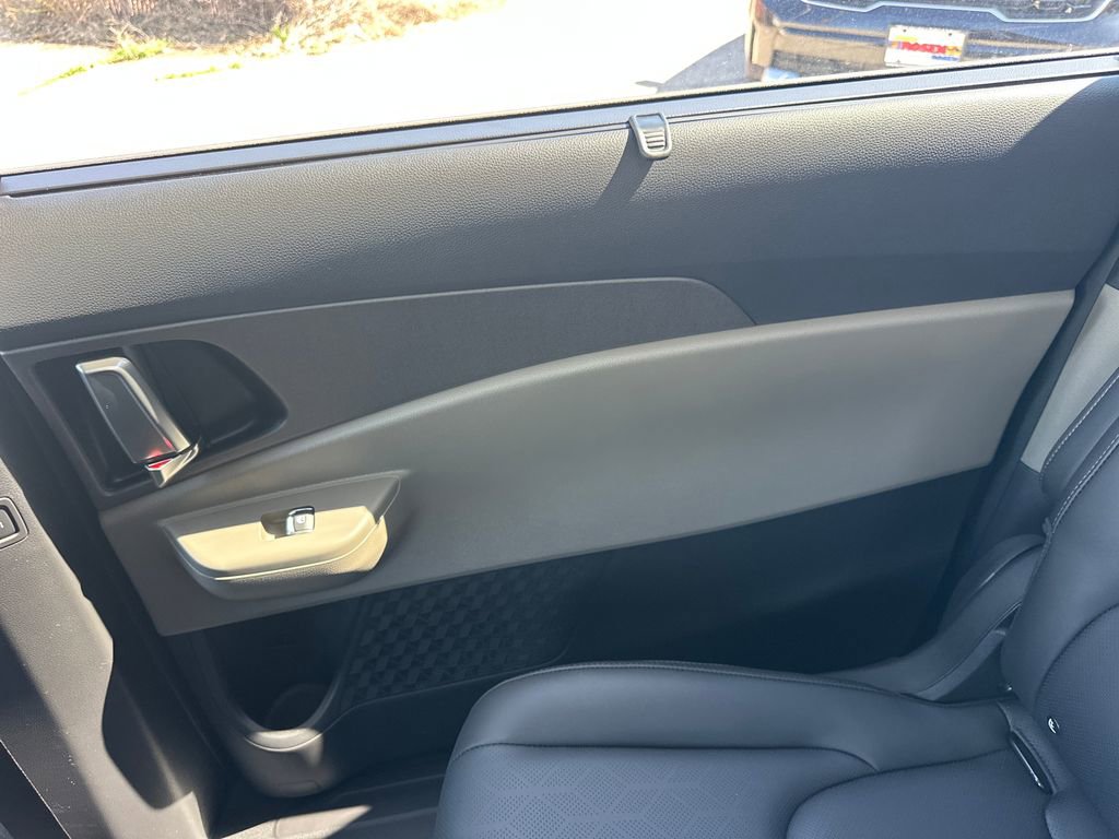 New 2026 Kia Carnival EX image 15