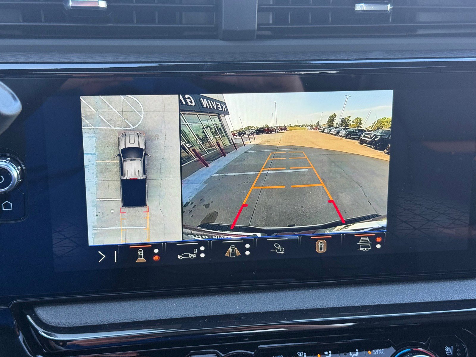 New 2026 GMC Sierra 2500 AT4 w/ AT4 Premium Plus Package image 32