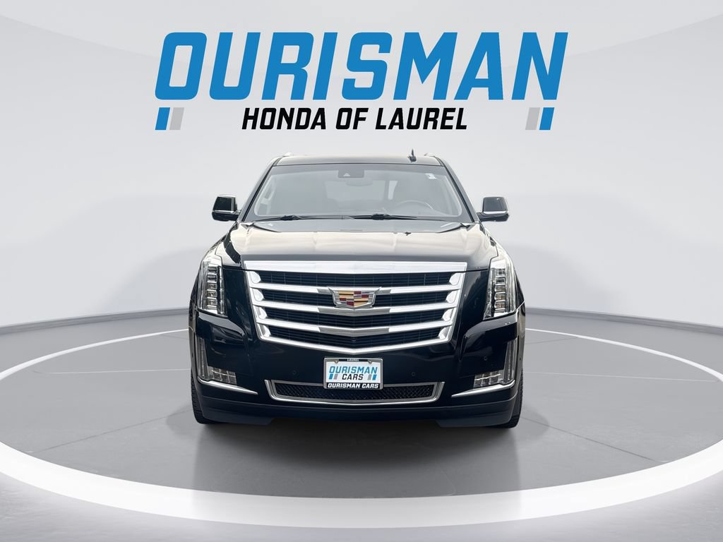 Used 2019 Cadillac Escalade Luxury AWD/4WD image 3