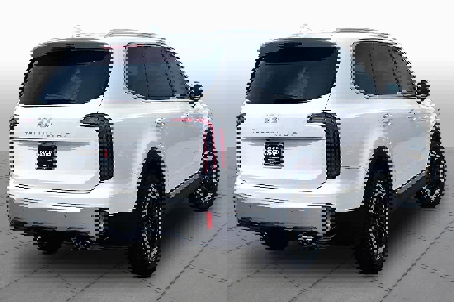 Used 2024 Kia Telluride EX w/ EX Captain's Chair Package image 12