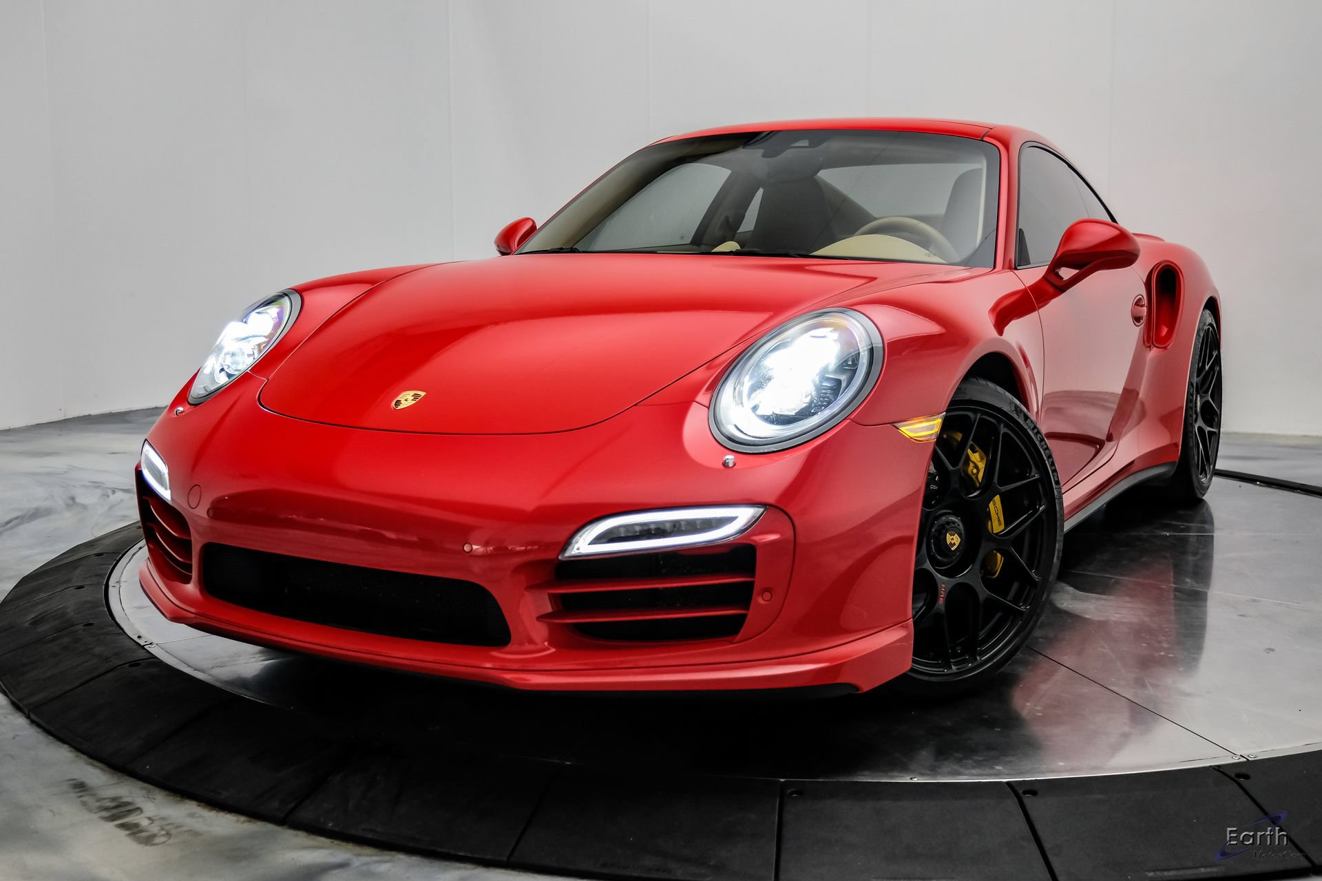Used 2014 Porsche 911 Turbo S AWD/4WD image 4