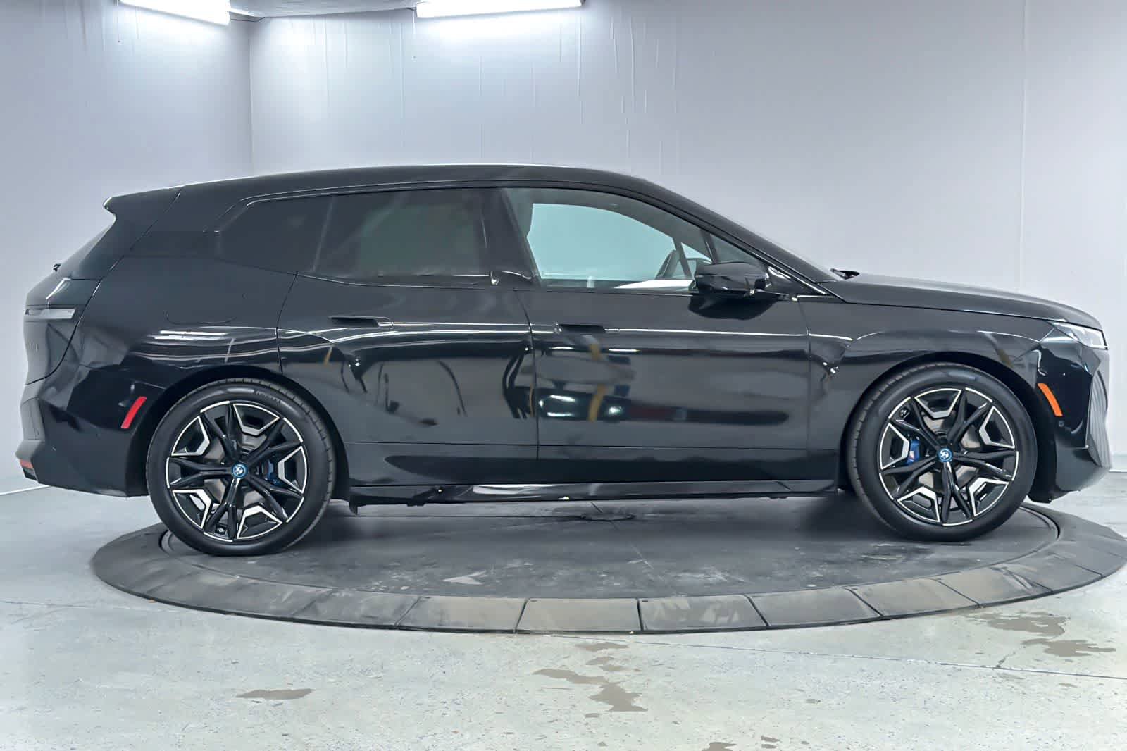 Used 2025 BMW iX M60 AWD/4WD image 8