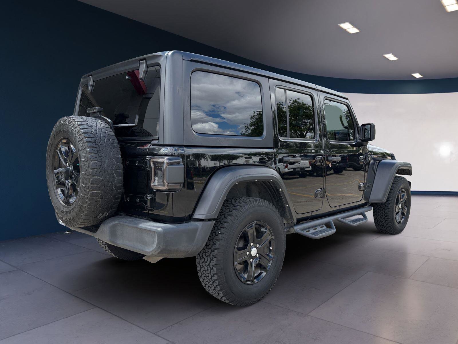 Used 2022 Jeep Wrangler Unlimited Sport image 5