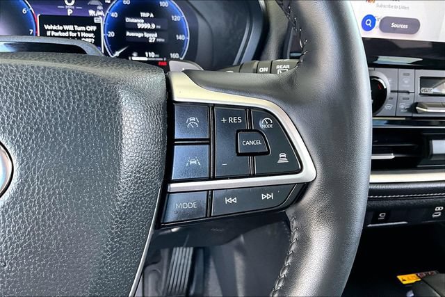 Used 2024 Toyota Grand Highlander AWD image 11