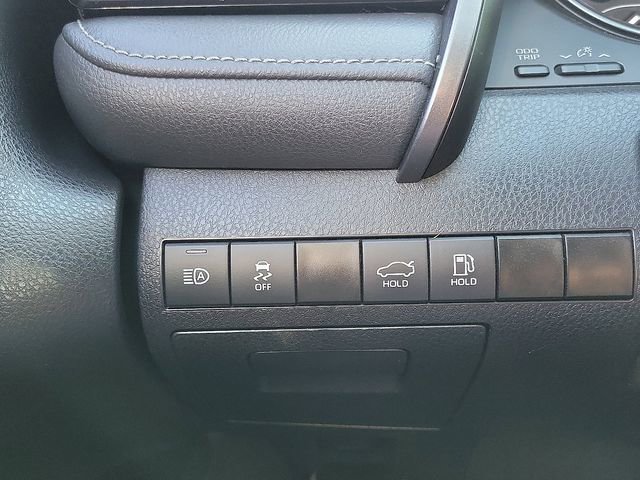 Used 2023 Toyota Camry SE image 14