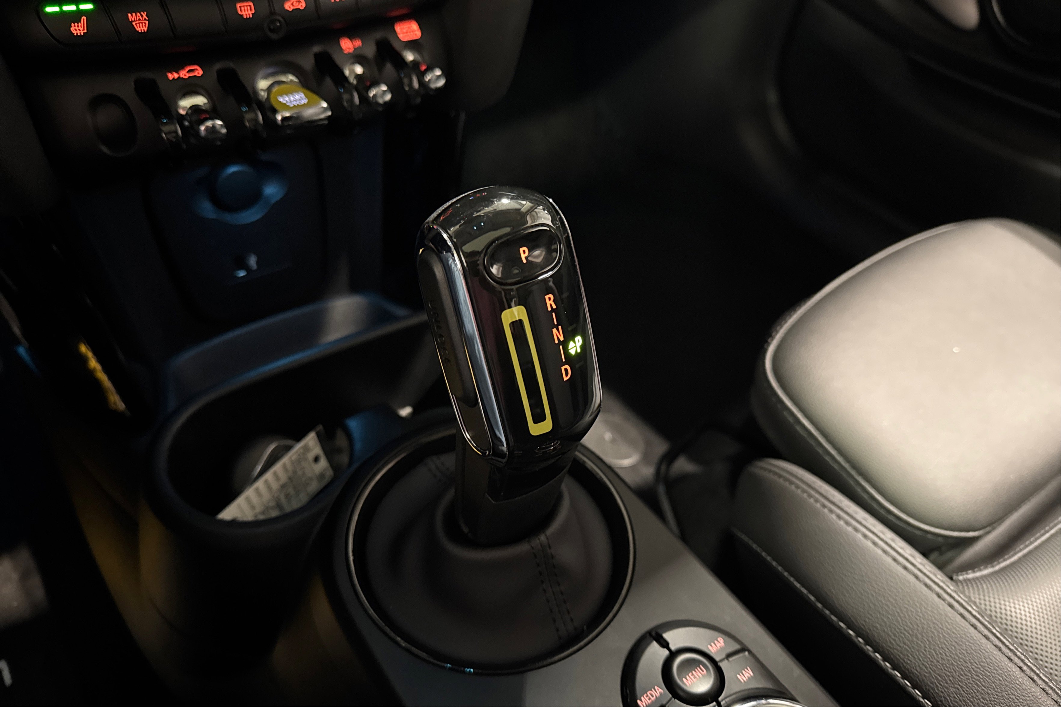 Used 2024 MINI Cooper SE image 33