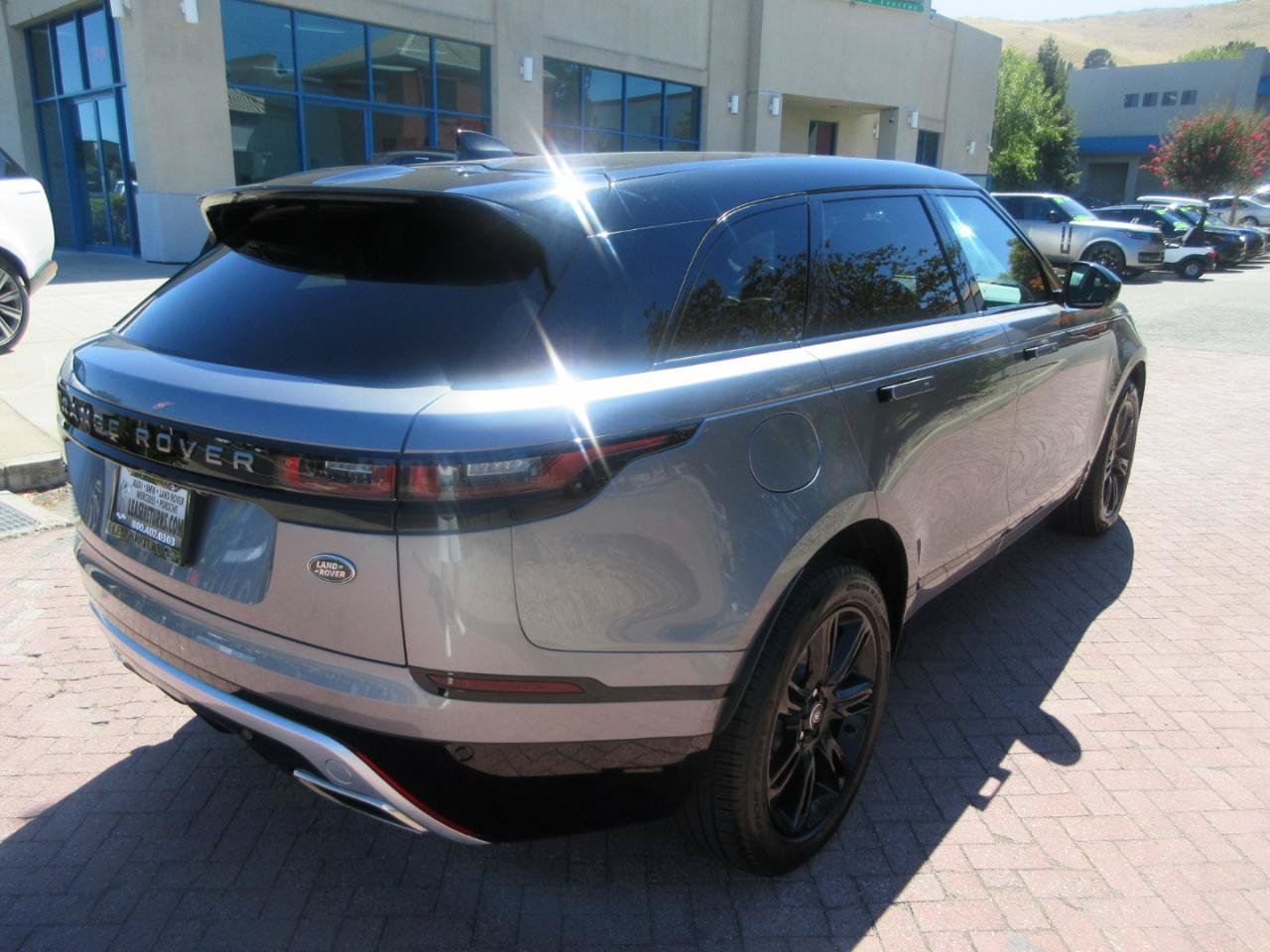 Used 2023 Land Rover Range Rover Velar R-Dynamic S AWD/4WD image 2