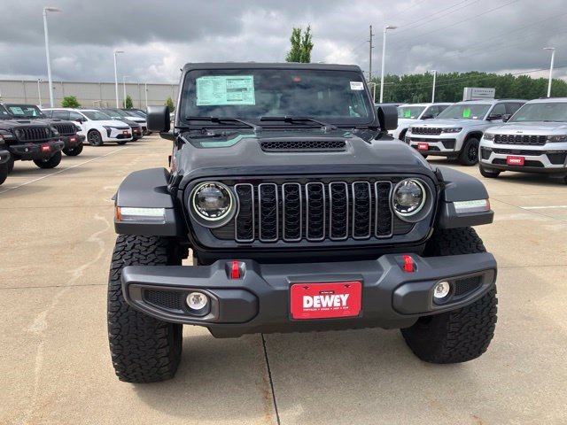 New 2026 Jeep Wrangler Unlimited Rubicon w/ Xtreme 35 Tire Package AWD/4WD image 2