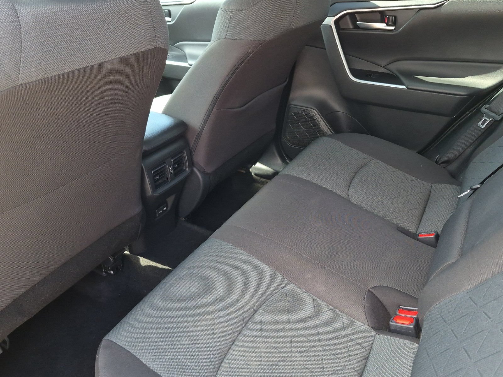 Certified 2025 Toyota RAV4 XLE AWD/4WD image 11