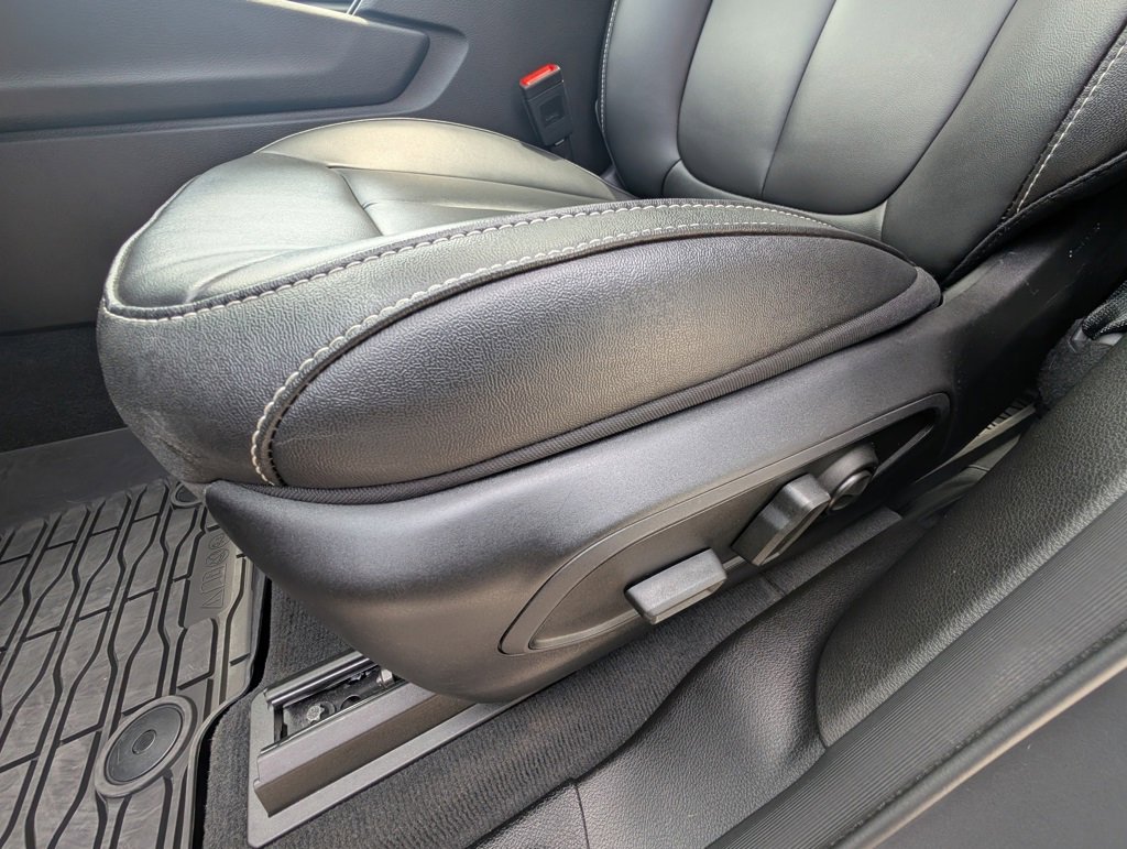 Used 2024 Jeep Grand Cherokee Limited image 15