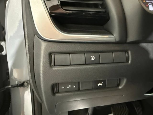 Used 2021 Nissan Rogue SL w/ Premium Package FWD image 21