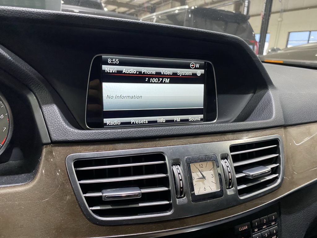 Used 2014 Mercedes-Benz E 350 Sedan image 7