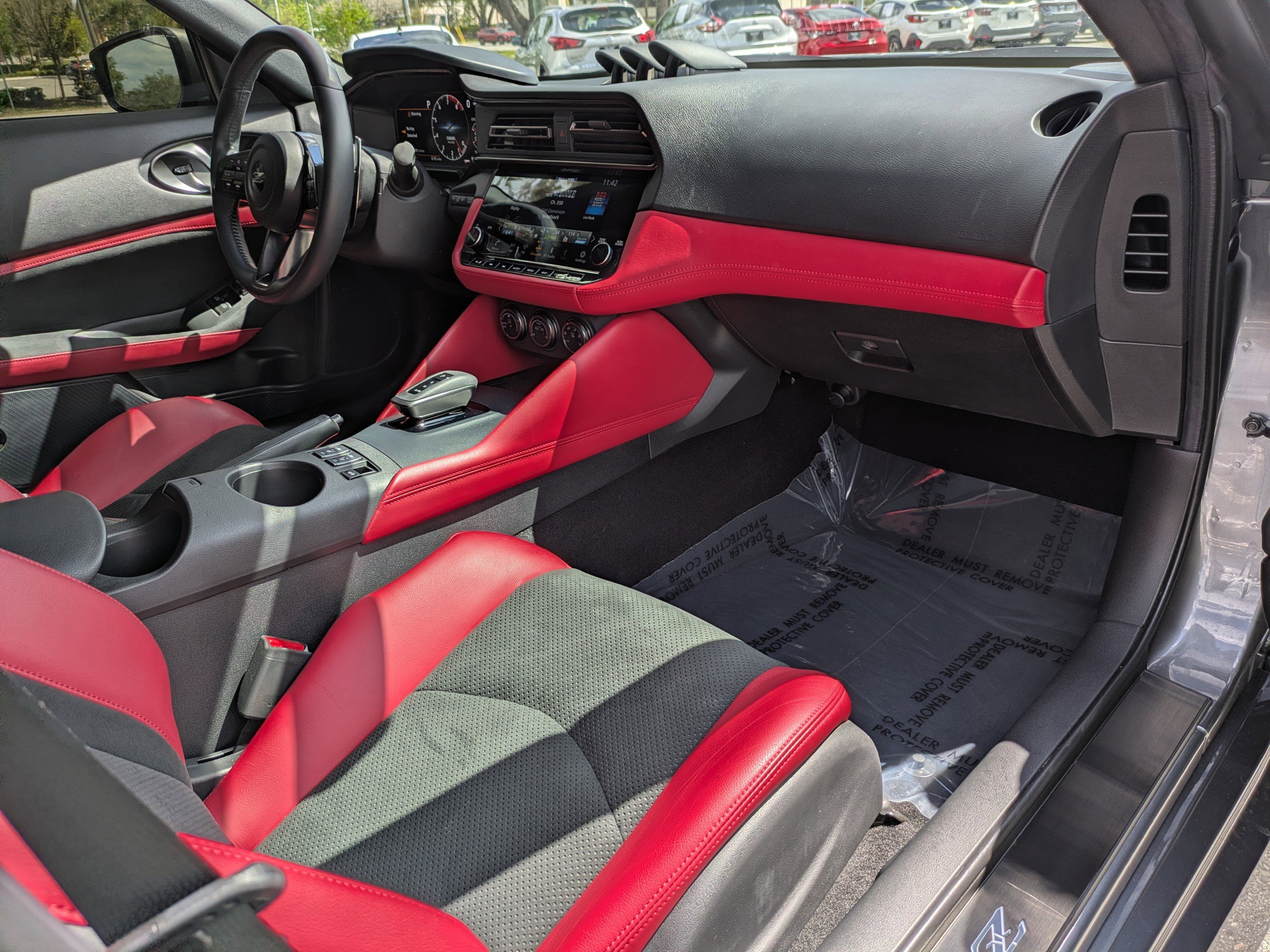 Certified 2025 Nissan Z Performance w/ Floor Mat Package image 13