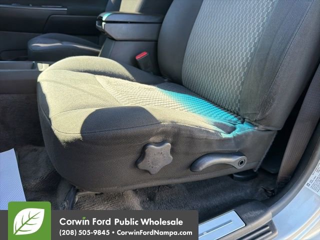 Used 2008 GMC Canyon SLE image 25