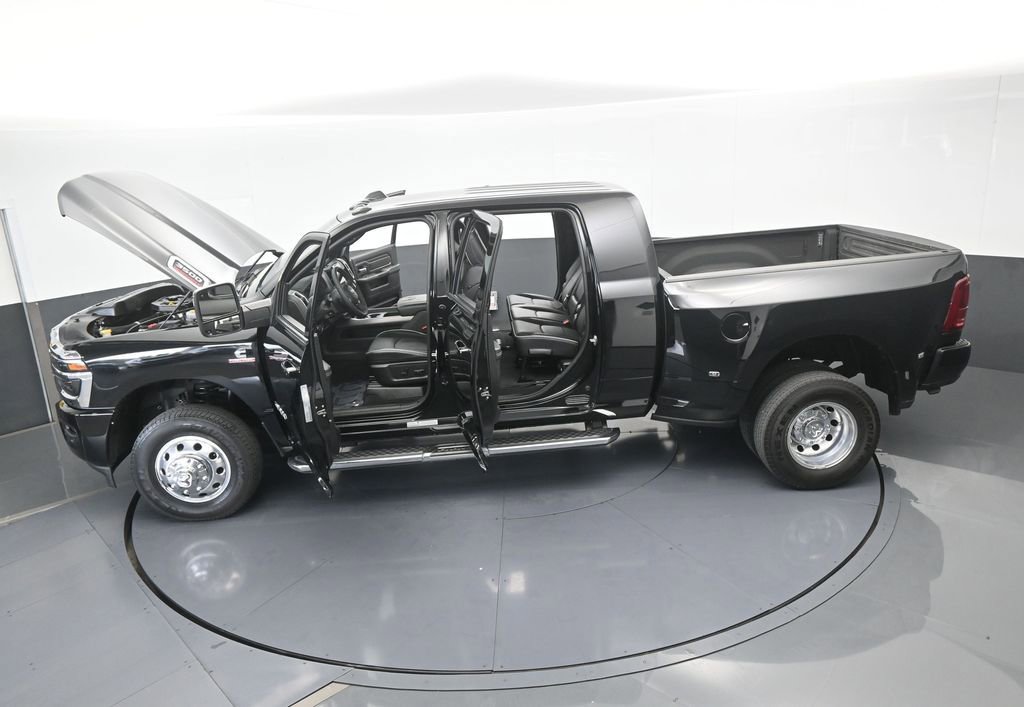 Used 2025 RAM 3500 Laramie image 75