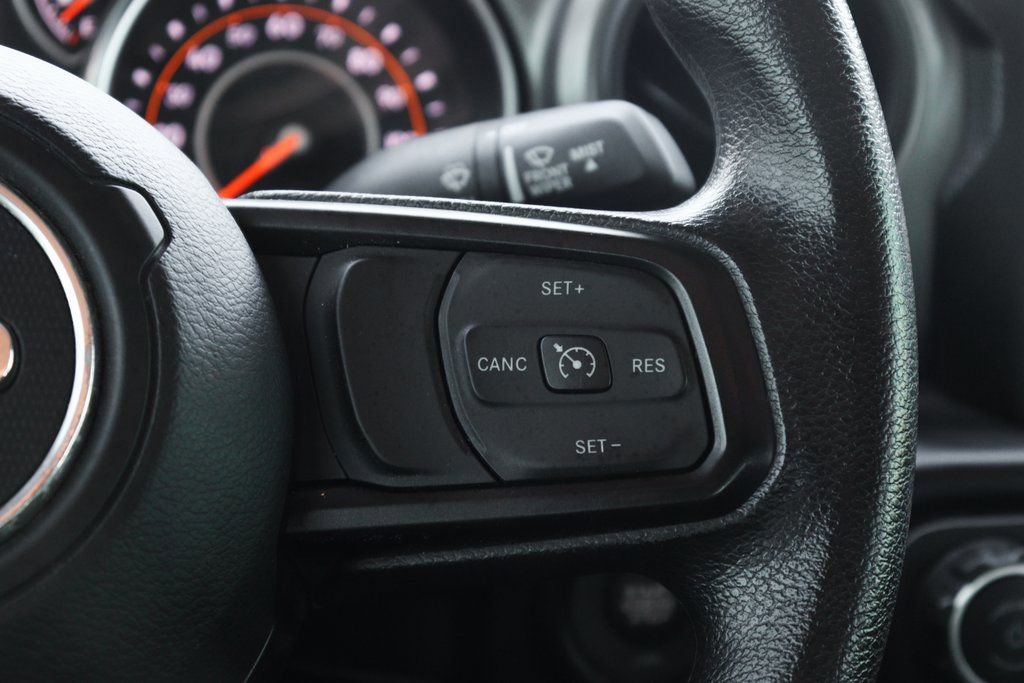 Used 2022 Jeep Gladiator Sport image 21