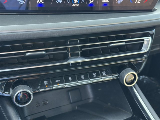 Certified 2025 Chevrolet Traverse LT image 13