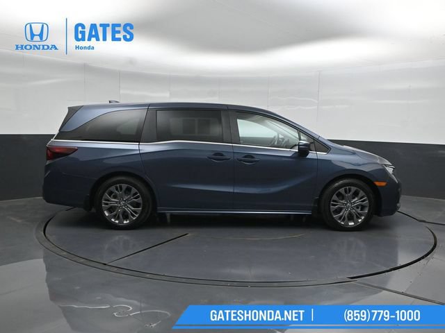 Certified 2026 Honda Odyssey Touring image 3