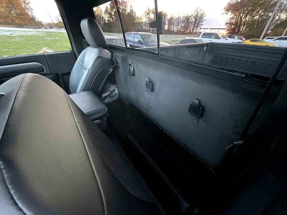 Used 2024 RAM 3500 Tradesman w/ Chrome Appearance Group image 32