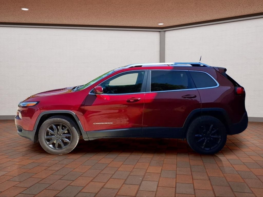 Used 2016 Jeep Cherokee Limited AWD/4WD image 8