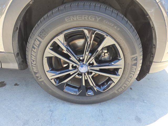 Used 2019 Ford Escape SE FWD image 13