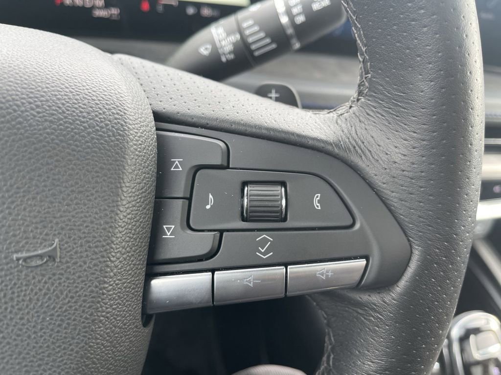 Certified 2024 Cadillac XT4 Sport w/ Cold Weather Package image 11