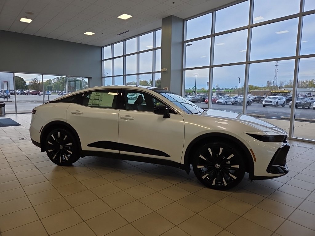 New 2026 Toyota Crown Platinum image 5