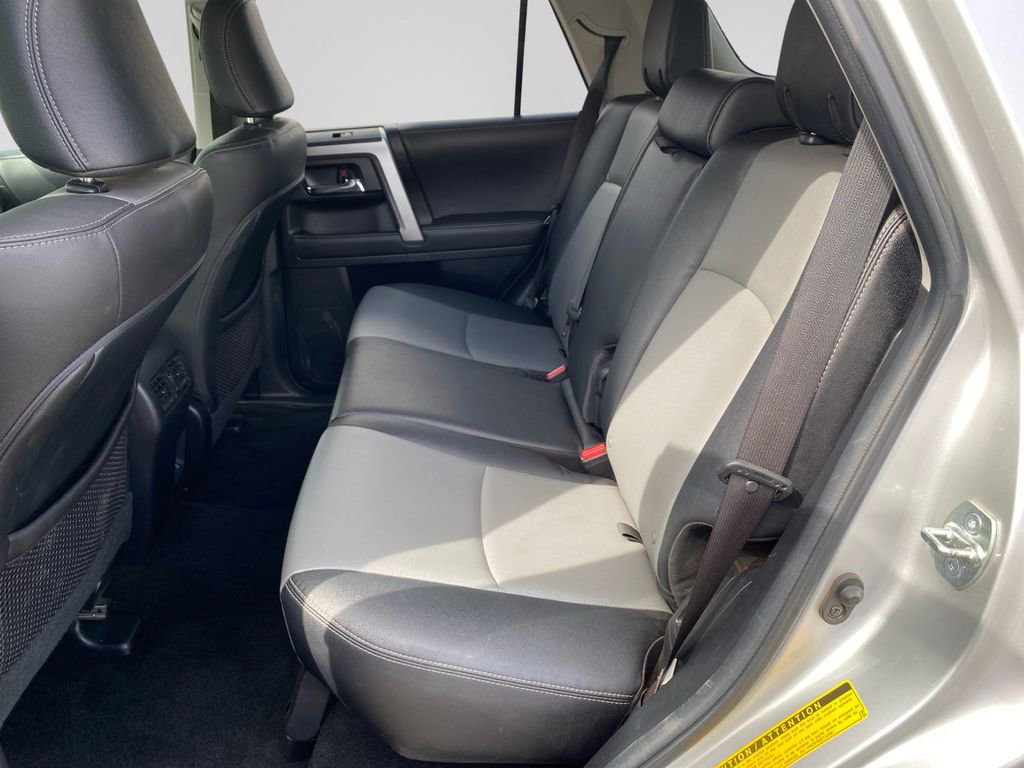 Used 2022 Toyota 4Runner SR5 Premium image 9