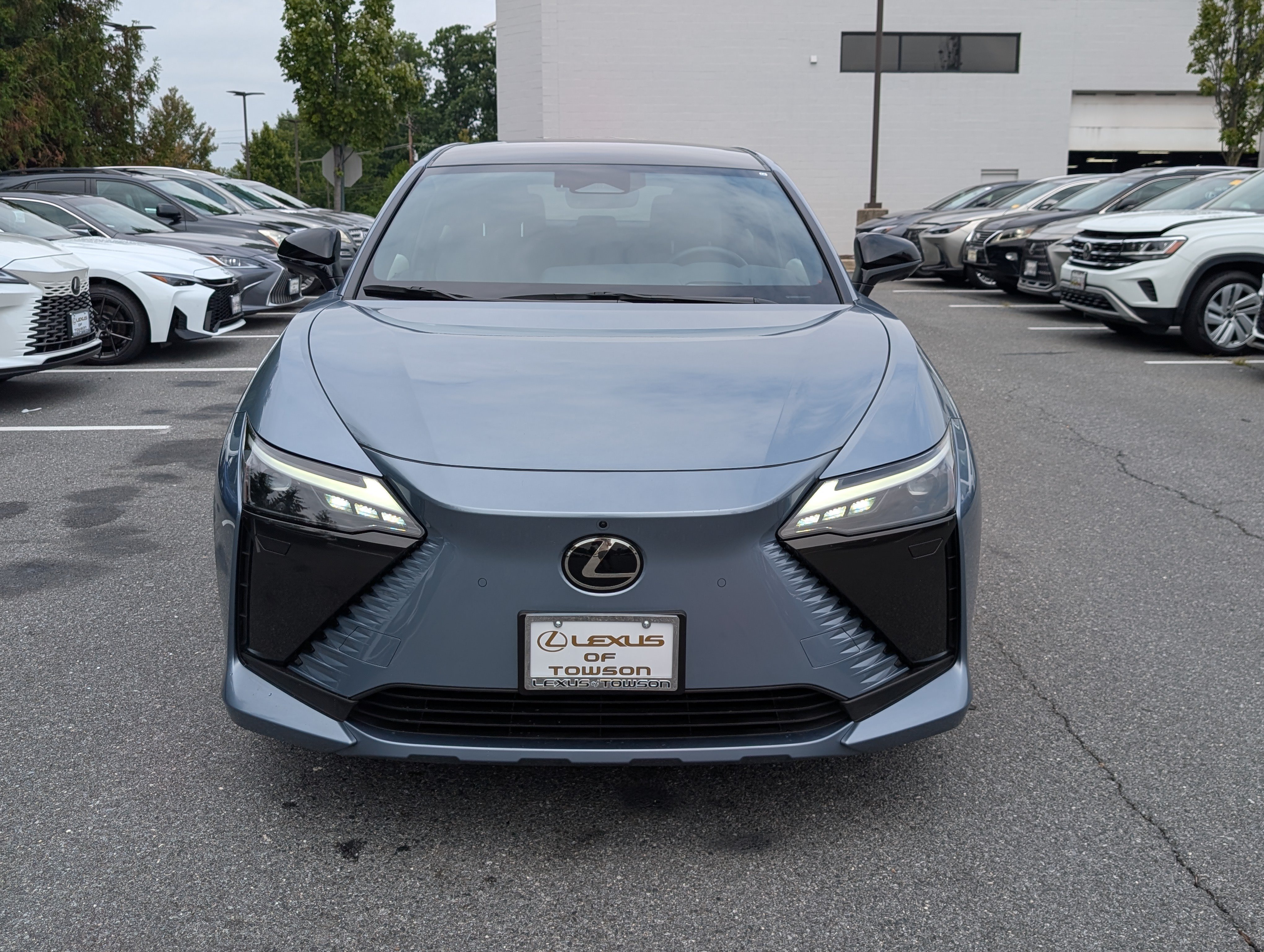 Used 2023 Lexus RZ 450e Premium w/ Accessory Package (2T) AWD/4WD image 8