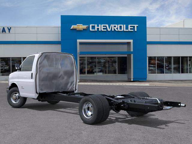 New 2026 Chevrolet Express 3500 w/ Power Convenience Package RWD image 3
