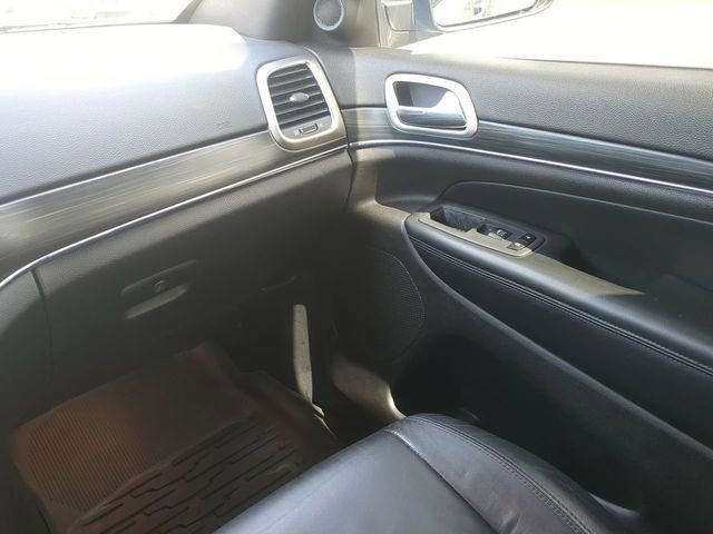 Used 2020 Jeep Grand Cherokee Limited image 20