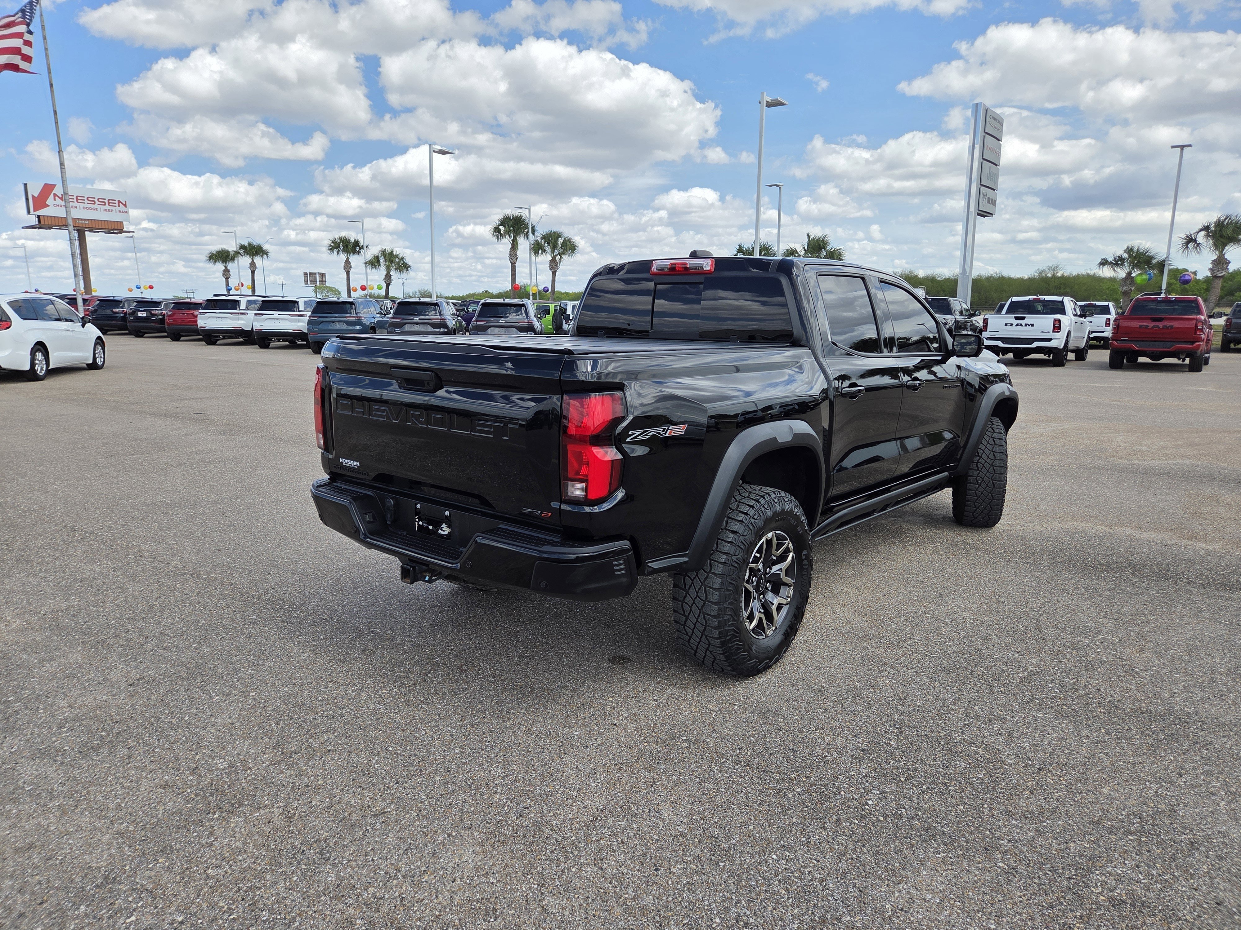Used 2024 Chevrolet Colorado ZR2 w/ ZR2 Convenience Package III image 7