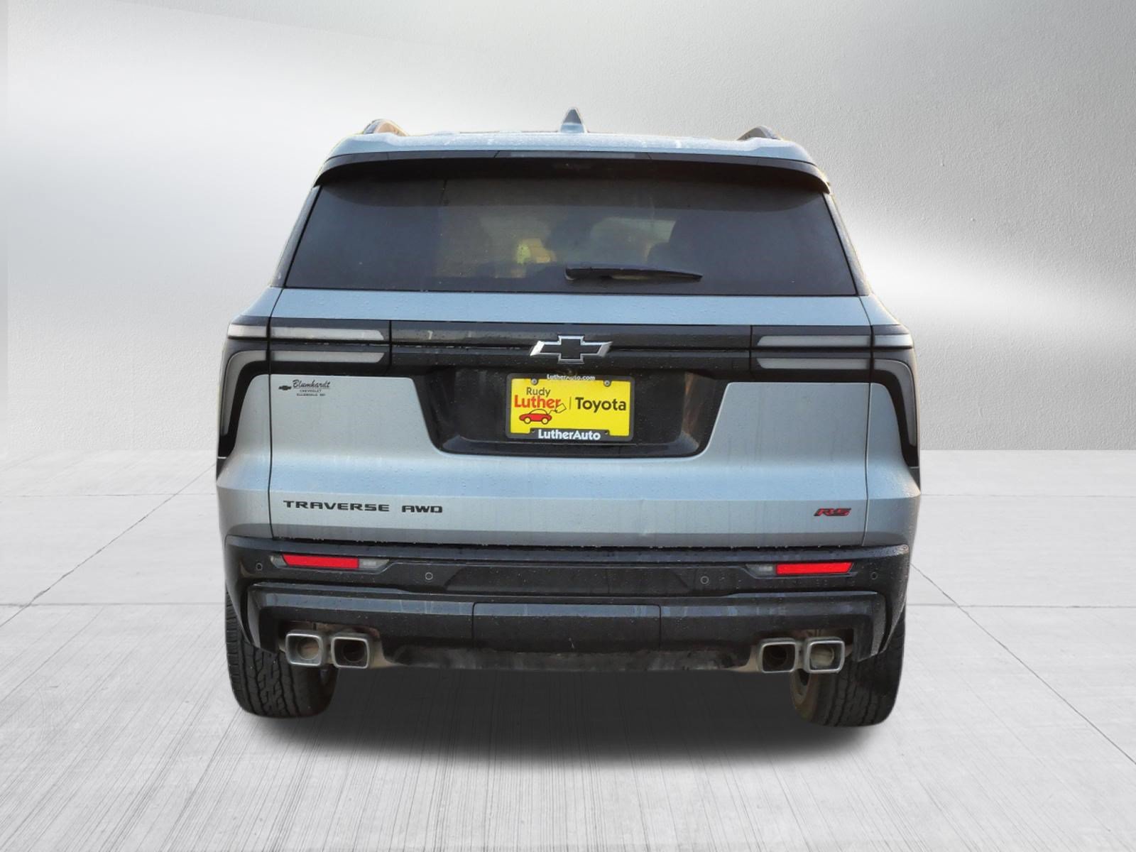 Used 2024 Chevrolet Traverse RS w/ LPO, Floor Liner Package AWD/4WD image 6