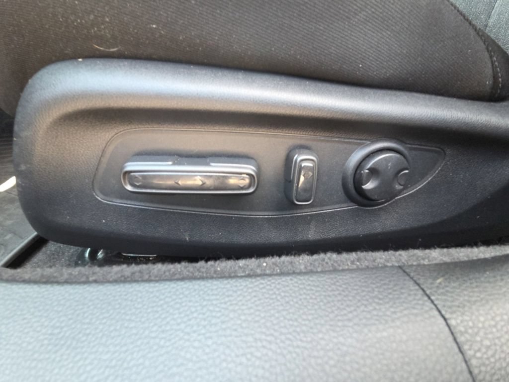 Used 2025 Honda Accord SE image 28