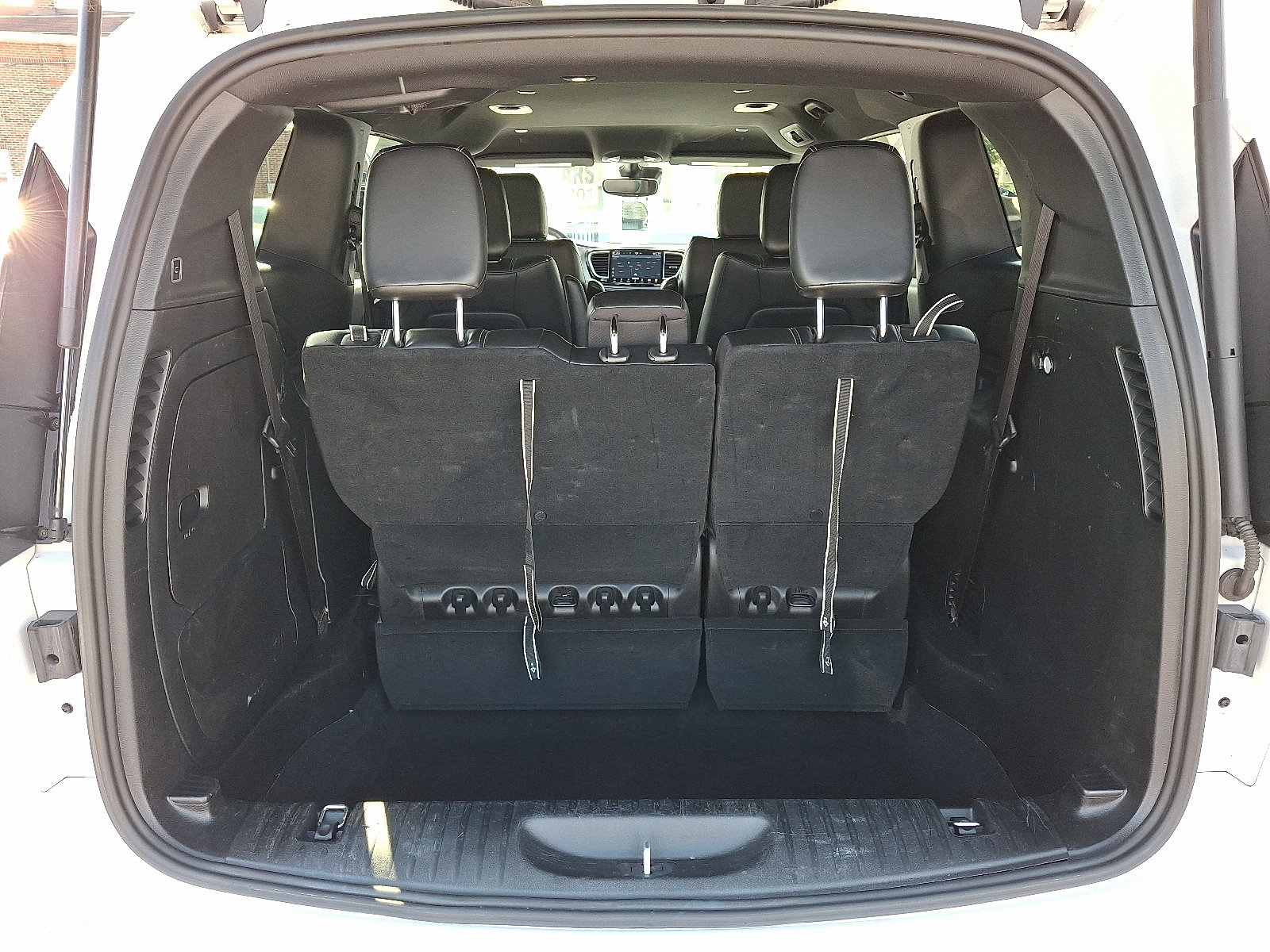 Used 2024 Chrysler Pacifica Limited FWD image 28